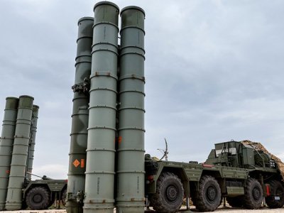 ТАСС: Россия завершит поставки в Индию пяти зенитных ракетных систем С-400 в 2026 году