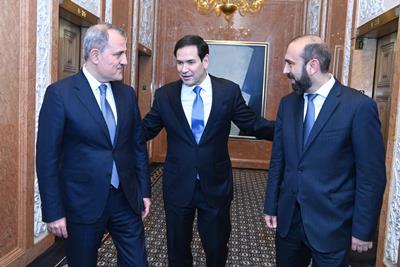 Armenia, Azerbaijan FMs attend New York dinner hosted by US Secretary of State