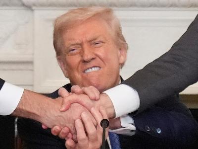 «Кавказарь»: «Маршрут Трампа» - первый удар США по России и Китаю