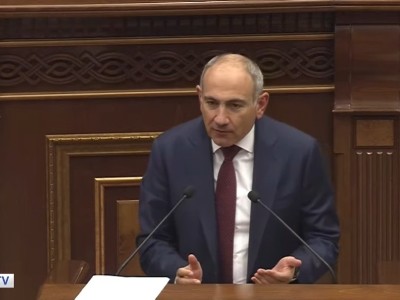 Փաշինյանը մեղադրել է ՀՅԴ-ին. ձեր աշխատավարձը ձեզ ճամպրուկներով բերում են այլ երկրների բյուջեներից