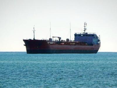 Франция задержала двух человек с судна, которое связывают с российским «теневым флотом»