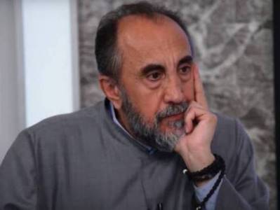 Միքայել արքեպիսկոպոս Աջապահյանը քաղաքական բանտարկյալ է. ՀԱԿ