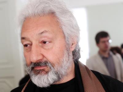 Рок-музыкант Стас Намин официально признан потерпевшим по уголовному делу своего пасынка