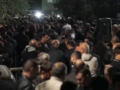 Շուրջ 11 ժամ է՝ Հակակոռուպցիոն դատարանում ընթանում է Սամվել Կարապետյանի կալանքի երկարաձգման հարցի քննարկումը