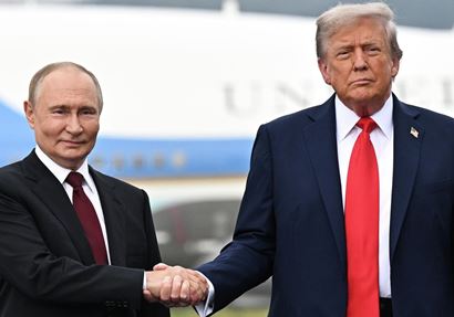 Словакия предлагает помочь организовать встречу Трампа и Путина в Будапеште