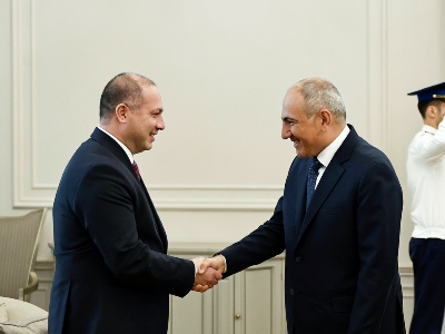 Pashinyan Meets with Georgian Minister of Education, Science, and Youth