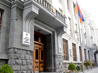 Էջմիածնում ՔՊ-ի առերևույթ խախտումների առթիվ «Իրազեկ քաղաքացիների միավորում» ՀԿ–ն դիմել է դատախազություն