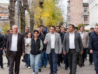 «Մեր ձևով» ժողովրդական շարժման անդամների այցը Վանաձոր. քաղաքում բացվեցին շարժման երկու գրասենյակներ
