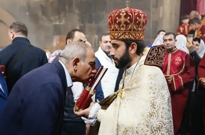 «Իրավունք». Կեղծ պատարագից Փաշինյանը վերադարձել է ծայրահեղ նյարդայնացած