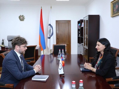 Անահիտ Մանասյանը Ֆրանսիայի դեսպանի հետ քննարկել է մարդու իրավունքներին վերաբերելի մի շարք հարցեր