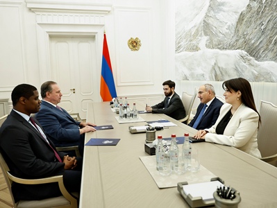 Armenia PM, Newsmax media holding founder and CEO discuss opportunities for cooperation