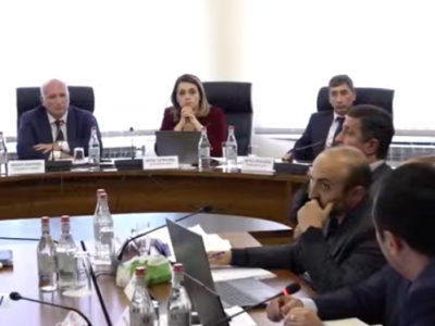«Հայաստանի էլցանցերին» լիցենզիայից զրկելու քննարկման ժամանակ ՀԾԿՀ անդամի բացարկի մասին միջնորդությունը մերժվել է