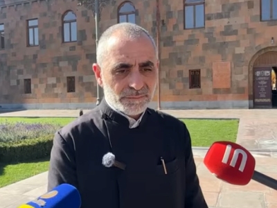 Հարկ չկա Եկեղեցուն ներքաշել քաղաքական դաշտ՝ արդարացնելու հակաեկեղեցական գործողությունները․ Եսայի քահանա Արթենյան
