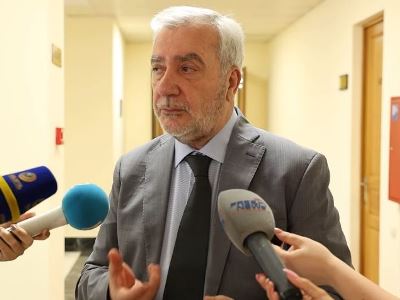 Անդրանիկ Քոչարյանը վիրավոր զինծառայողների հետ մեկնում է Երուսաղեմ