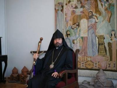Архиепископ: Католикос заявил - не могу отстранить Аршака, это будет означать разрушение Армянской церкви