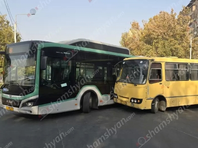 Երևանի Բաբաջանյան փողոցում բախվել են «MAN» և «ISUZU» ավտոբուսները. երթևեկելի գոտին ամբողջությամբ փակվել է