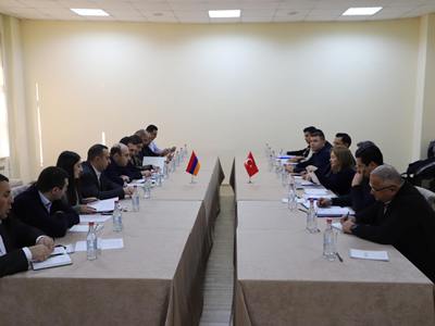 Representatives of Armenia and Türkiye met at the Akyaka–Akhurik border crossing and in Gyumri