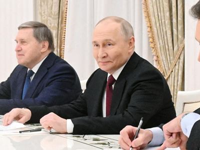 Putin-Witkoff talks at the Kremlin resume after break