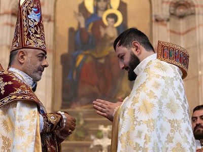 «Եթե ես պատարագը մատուցեի, կհիշատակեի և՛ Վեհափառի, և Միքայել Սրբազանի անունները». Տեր Գառնիկ