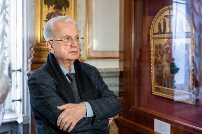 Директор Эрмитажа рассказал, как благодаря ограблению в  Лувре убрали стройгородок под окнами галереи Рафаэля