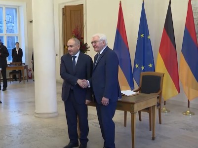 Նիկոլ Փաշինյանը առանձնազրույց է ունեցել Գերմանիայի նախագահի հետ (վիդեո)