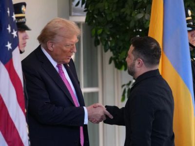 Financial Times: Trump gives Zelenskyy 'days' to respond to US peace proposal