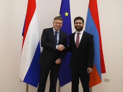 Վահան Կոստանյանը և Մարսել Դե Վինկը քննարկել են երկկողմ ռազմավարական գործընկերության հռչակագրում ամրագրված անելիքները
