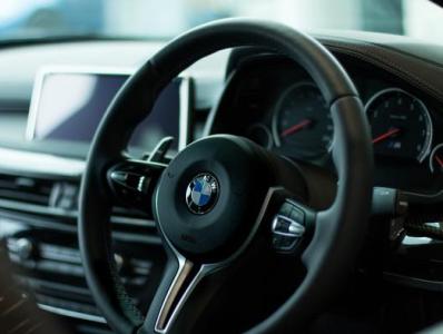 Прибыль Volkswagen, BMW и Mercedes обвалилась на 76%