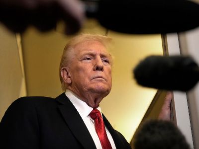 Американский чиновник: Трамп доволен результатами переговоров с Украиной