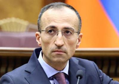 Սուտ է. Թորոսյանը՝ կենսաթոշակները և նպաստները անկանխիկ եղանակով ստանալու վերաբերյալ շահարկումների մասին (վիդեո)