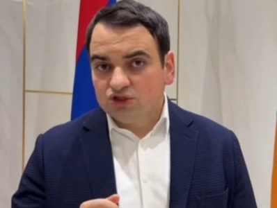 Մի պառակտիր մեր ժողովրդին, նվեր մի արա մեր թշնամիներին.Նարեկ Կարապետյանը վաղը լինելու է Մայր Աթոռում
