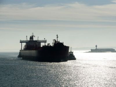 Венесуэла отправила военные корабли сопровождать нефтяные суда после заявлений США
