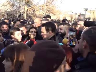 Քըլըչից ցուցում ստացողները թող իրենց կողքերը նայեն․ Նարեկ Կարապետյան