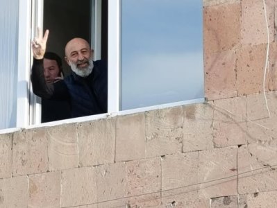 Սիսական ջոկատի հրամանատար Աշոտ Մինասյանին տարել են ոստիկանության Սիսիանի բաժին. Իշխանյան