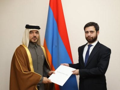 Замглавы МИД Армении принял посла Катара