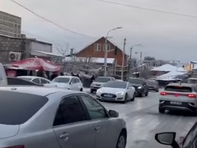 Բարձիթողի վիճակում հայտնված Երևան ու այս ամենի համար՝ 1 մլրդ 128 մլն դրամի պարգևատրում. ավագանու անդամ (վիդեո)