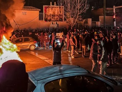 Арагчи: В ходе протестов в Иране были повреждены также две армянские церкви