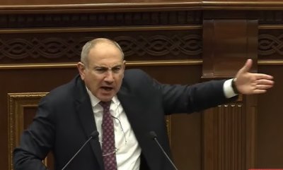 «Իրավունք». Բիրիքով եք պատասխան տալու, լեզուներդ շաղ տալուց առաջ մտածեք. Փաշինյանը «ստրախ է» գանյատ արել