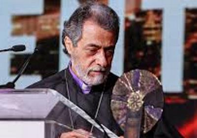 Newspaper: Primate of Armenian Apostolic Church's Western Diocese of North America ‘converts’ under pressure