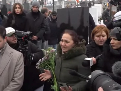 Мать погибшего солдата Нареку Карапетяну: Умоляю Вас сделать так, чтобы и следа от них не осталось