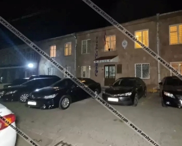 Վեճ և ծեծկռտուք՝ Թթուջուրի գյուղապետարանի մոտ. ձեռքերով հարվածներ են հասցրել միմյանց․ մեկը դեմքին վնասվածք է ստացել