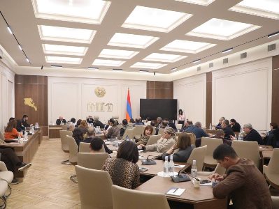 Фракция «ГД» приняла решение выдвинуть Мартина Галстяна на пост председателя ЦБ РА
