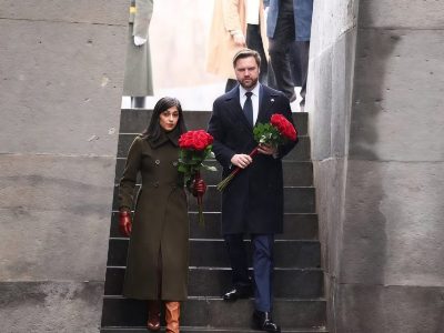В аппарате Вэнса прокомментировали удаление публикации о посещении Мемориала жертвам Геноцида армян