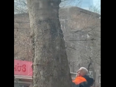 Բյուջեի մսխում, ամանորյա լույսերը կտրտում են, թափում, փոխանակ հաջորդ տարի օգտագործեն. Մեսրոպ Մանուկյան (վիդեո)