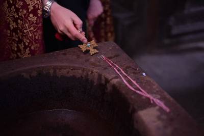«Հրապարակ». Պատգամավորի երեխային հոգևորականը հրաժարվել է մկրտել