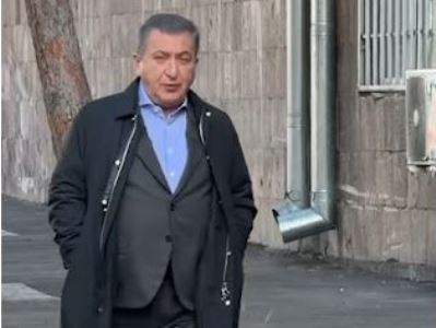 «Идет суд»: Давид Галстян отверг обвинения в закупке некачественного оружия