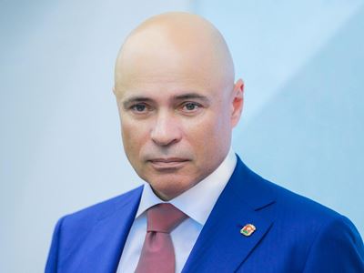 В России обвалилась крыша автозавода: Под завалами могут находиться люди