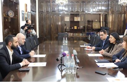 Շիրակի մարզպետը և ՄԻՊ-ը քննարկել են մարզում մարդու իրավունքների պաշտպանությանն առնչվող հարցեր (վիդեո)