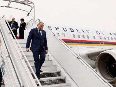 Armenia's Pashinyan leaves for Poland