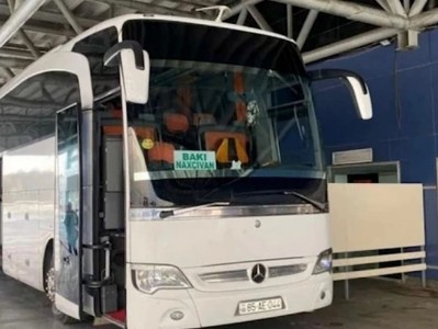 Азербайджан приостановил автобусные рейсы Баку-Нахиджеван в связи с ситуацией в Иране